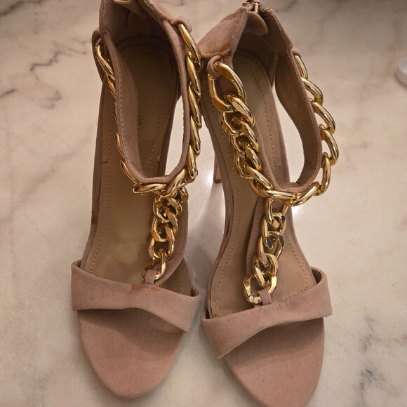 Anne Michelle Perton 20 Blush and Gold Chain Dress Sandals - Picture 1 of 5